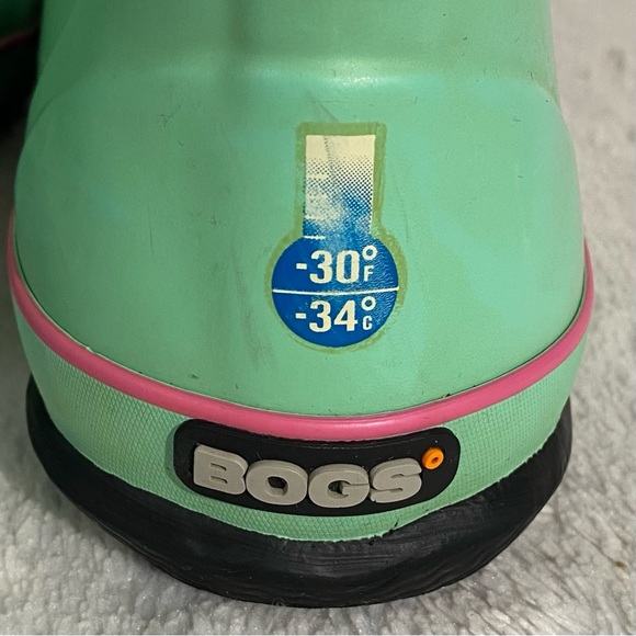Bogs Classic Waterproof Green Floral Pull On Rubber Rain Boots Youth Size 4 - Picture 11 of 11